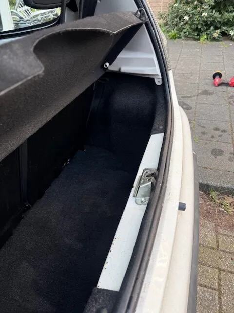 Kofferbak netjes en schoon na reiniging